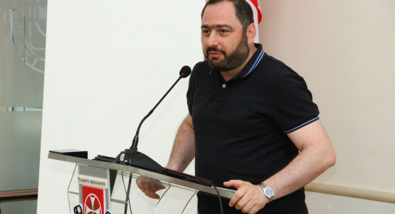 სამართლის სამაგისტრო საგანმანათლებლო პროგრამის ხელმძღვანელი, პროფესორი დავით ბოსტოღანაშვილი