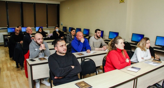 შრომის უსაფრთხოების სრულ აკრედიტებულ პროგრამაზე სწავლა დაიწყო