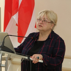 მანანა ტაბიძე
